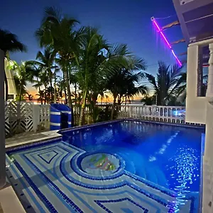Sunset Paradise **** San Andres (San Andres and Providencia Islands)